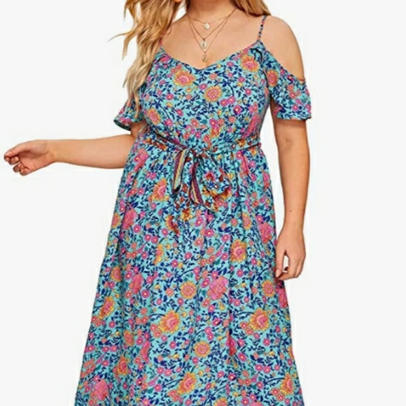 NWT☆Plus Size 3X Gorgeous Blue Floral Cold Shoulder Tie Back Maxi Dress☆Must See - Picture 9 of 9